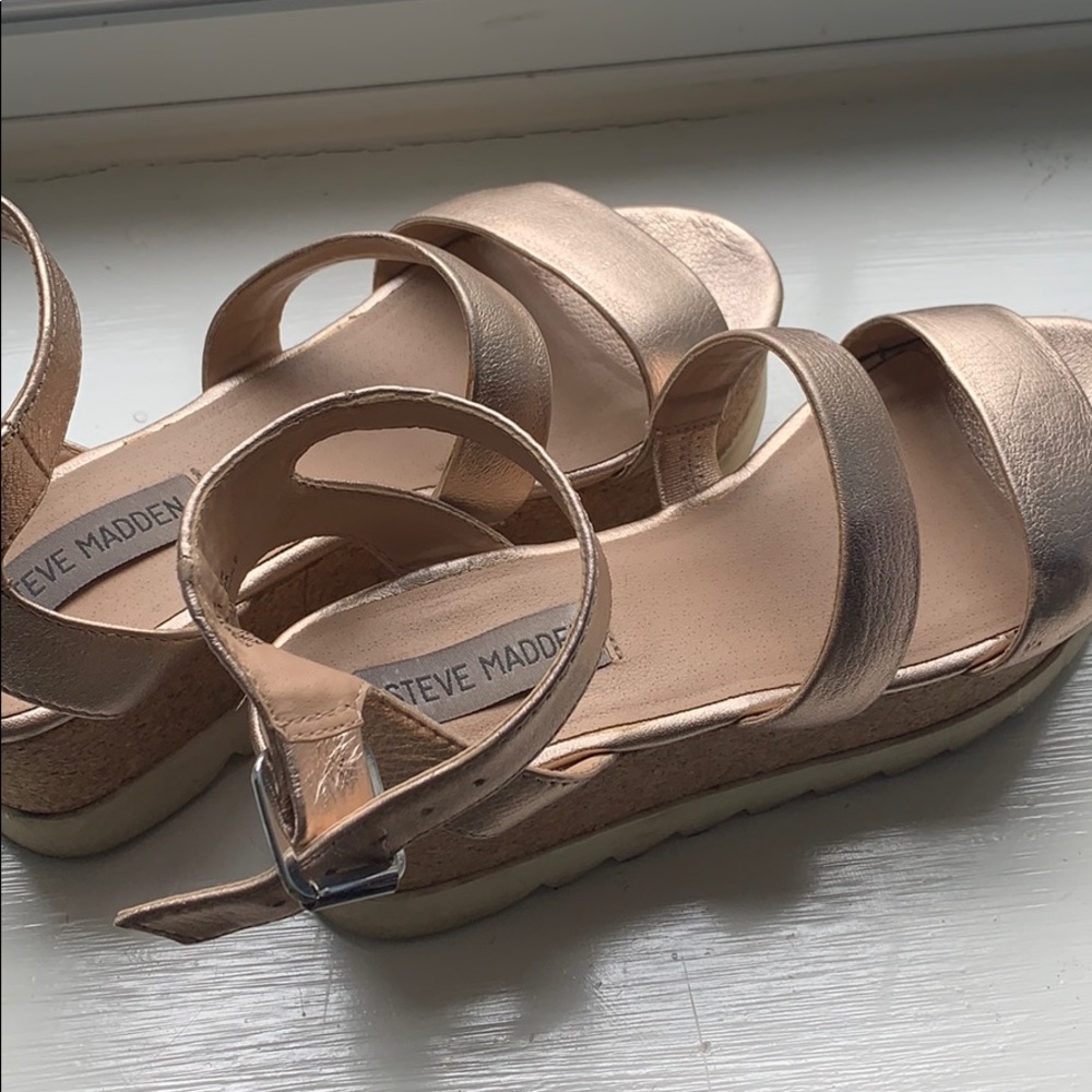 steve madden platform sandals